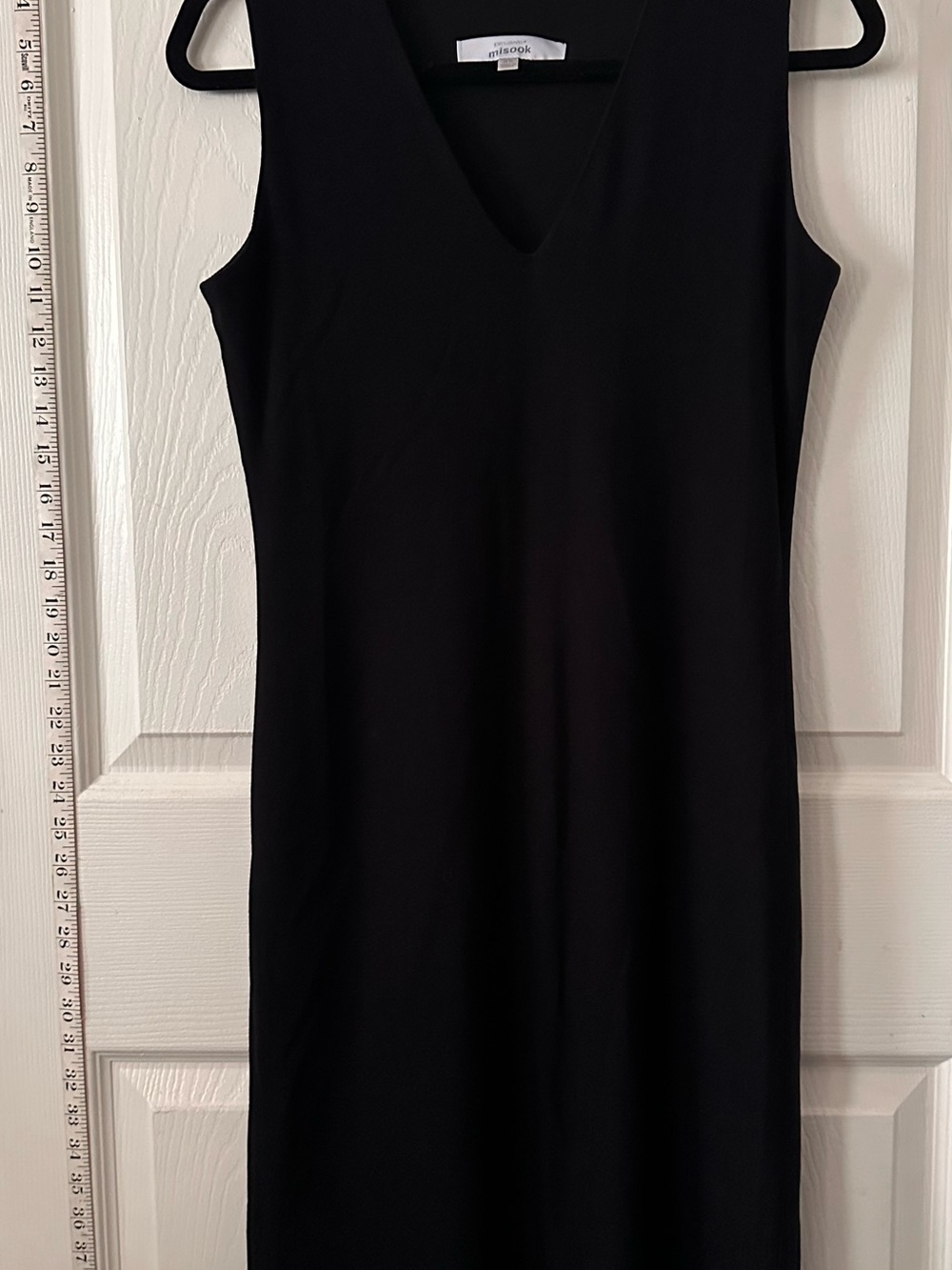 Misook Black Sleeveless V-Neck Dress